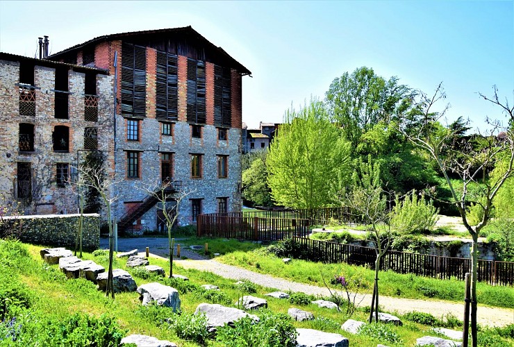 Tablette d'interprétation Graulhet, le cuir dans la peau