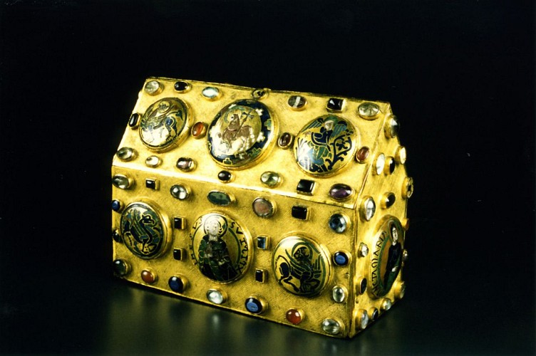 The enamelled chest of Bellac