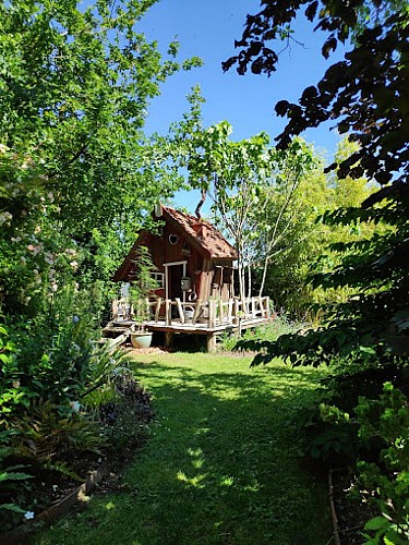 Cabane Jardin aux oiseaux ©Raymond Mazerolas Jardin aux oiseaux