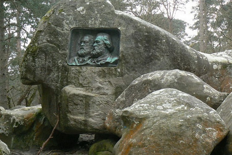 Le médaillon Rousseau (1812-1867) - Millet (1814-1875)