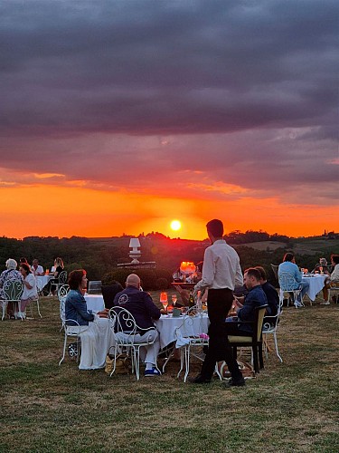 MG COM - Soirée à thème