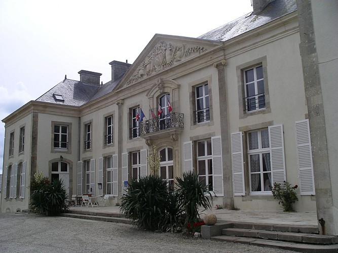 Château, église et abbaye Château de Quinéville Quineville
