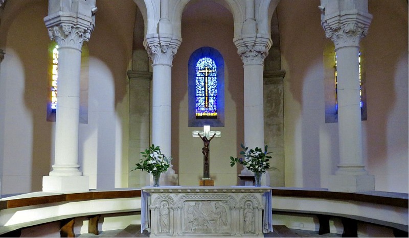 Eglise Saint-Pierre de Romanèche-Thorins choeur