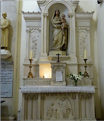 Eglise de Romanèche-Thorins autel de la Vierge