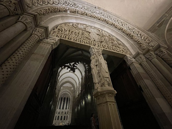 la cathédrale en lumière