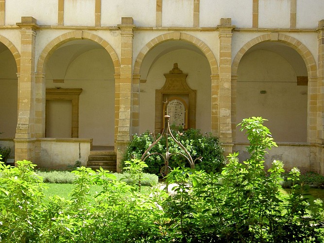Jardin du Cloître, Paray-le-Monial