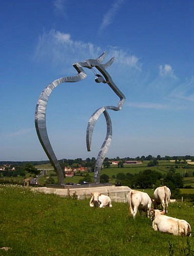 Maison du Charolais - Statue
