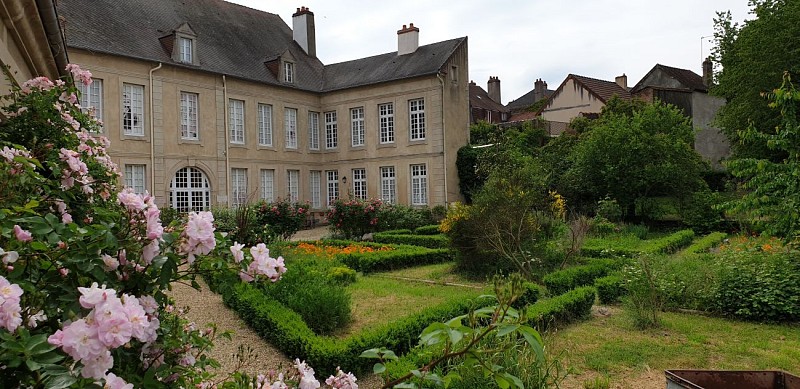 photo jardin avec roses 2020