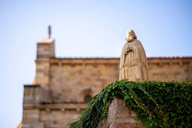 Eglise Romane du Bois-Sainte-Marie