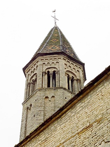 Clocher de l'église de Clessé