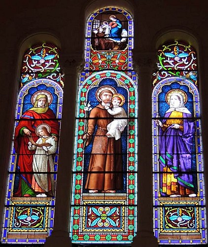 Bonnay : Vitrail de l'église de l'Assomption-de-la-Vierge