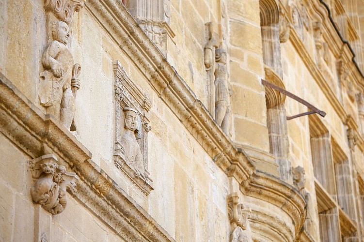 Detail Hôtel de Ville - Maison Jayet Paray-le-Monial