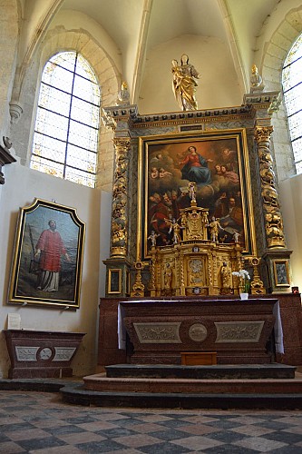 Église de Montcenis, retable du chœur