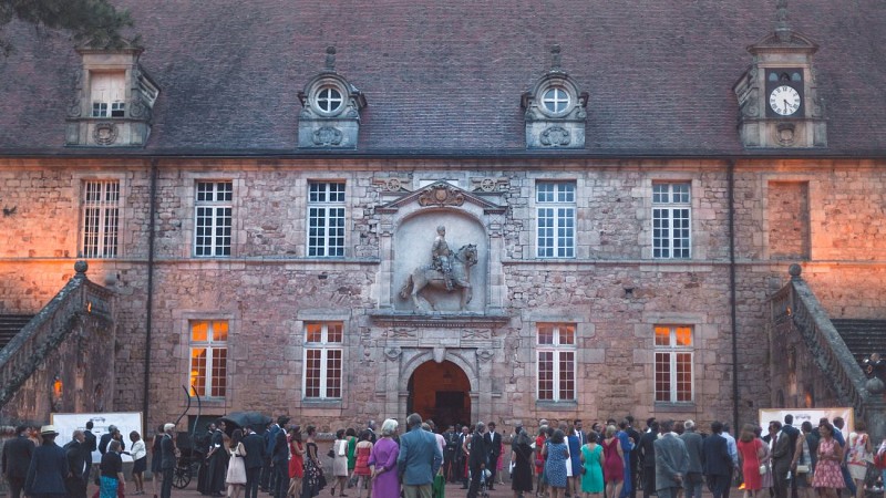 Mariage-facade-des-ecuries-de-jour-2
