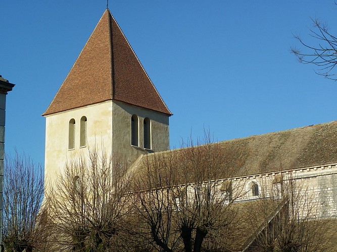 Eglise Saint-Germain de Gergy clocher et bas-côté sud