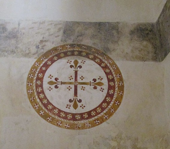 Saint-Clément-sur-Guye : croix de consécration