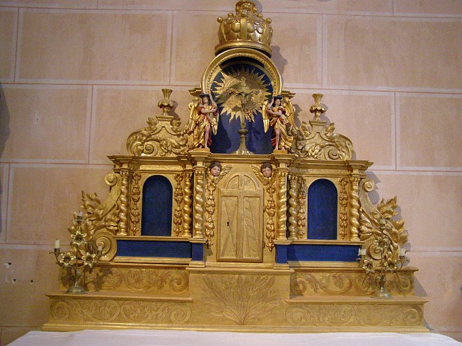 Saint-Huruge : Retable baroque restauré