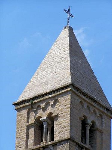 Taizé : clocher église Sainte-Marie-Madeleine