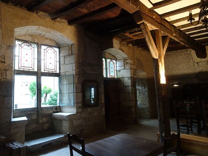 Evêché Saint-Denis-De-Vaux salle haute