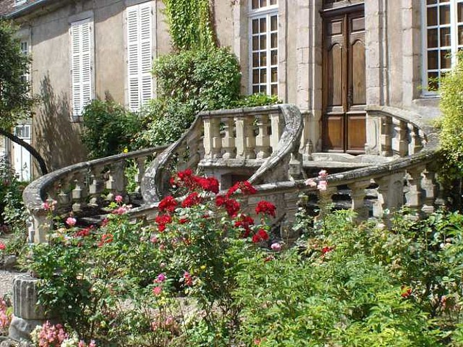 f46af9b2-a2a6-4f87-9c5d-e2eedcf193ef