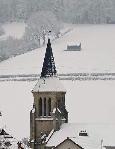 Église Saint-Martin, Marmagne, clocher sous la neige