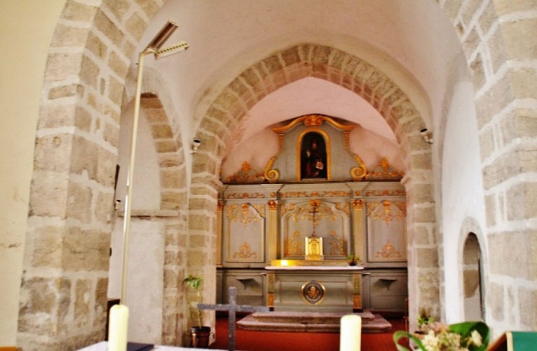 Croisée du transept gothique église Saint-Pierre-de-Varennes