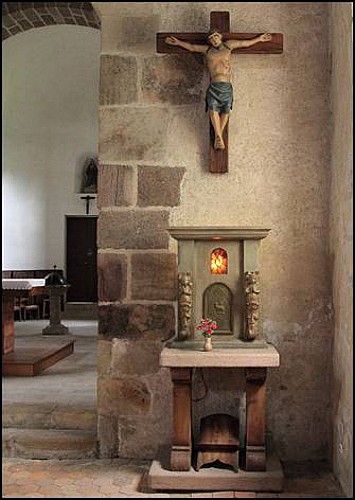 Christ en croix église de Torcy