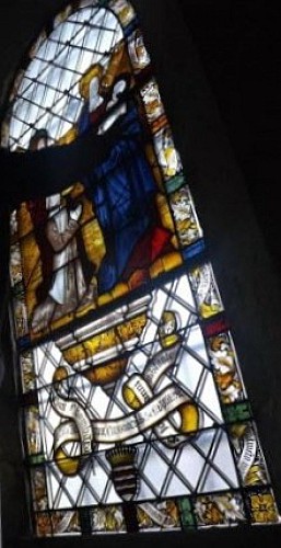Vitrail de 1493 restauré église de Crissey