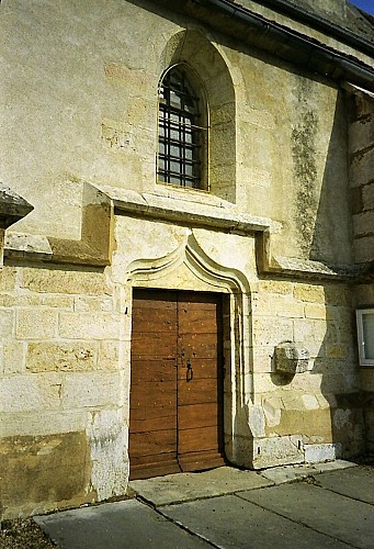 Porte latérale méridionale église Saint Martial de Demigny (71)