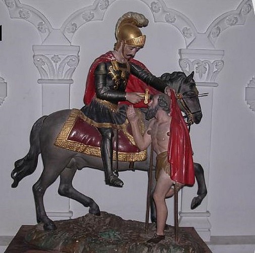 Statue de La Charité Saint Martin