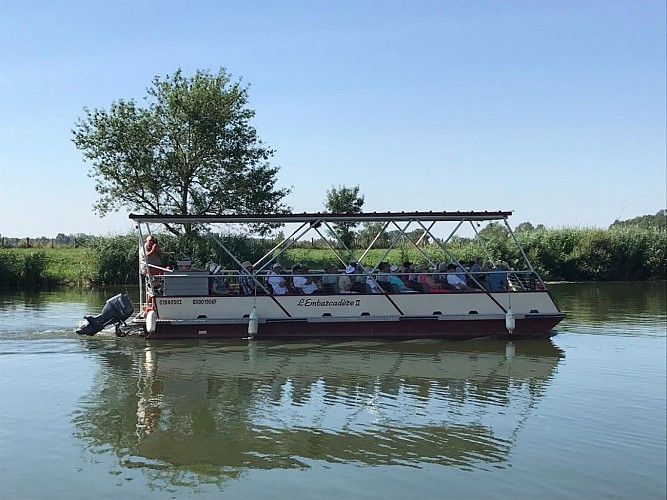 BATEAU PASSAGERS 58 PLACES