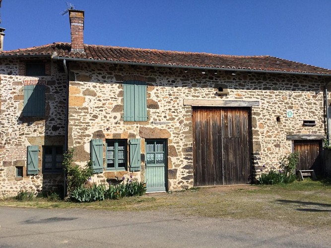 Gite "Breuil De Vayres" à Rochechouart en Haute-Vienne (Limousin)_1
