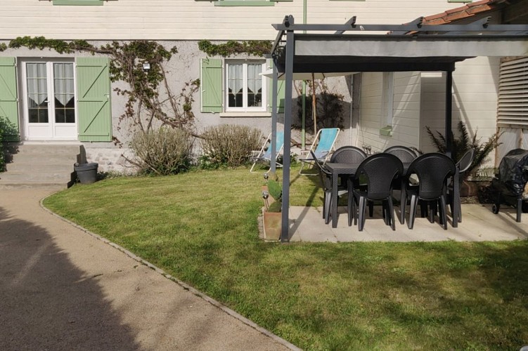 Meublé Les Néfliers