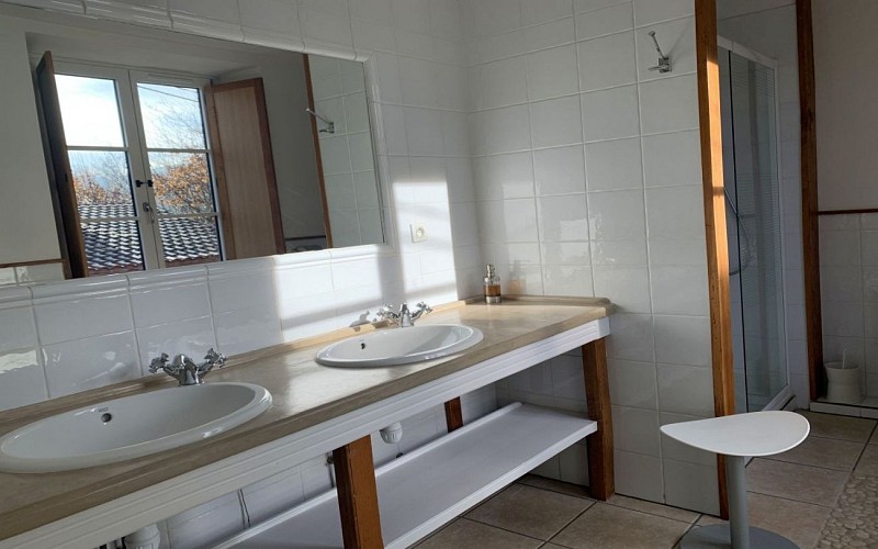 Donamaria-salle d'eau-Garazi