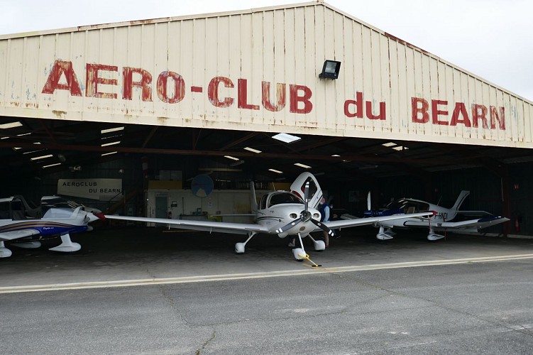 Aéroclub du Béarn Sauvagnon - cph SMT NB