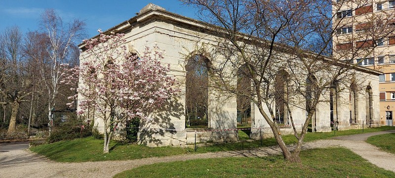 L’orangerie du château de Charentonneau