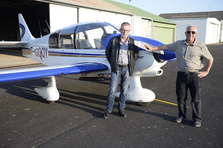 Messieurs le président et le secrétaire