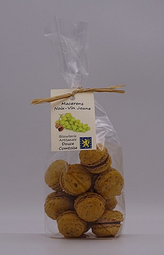 Macarons Noix-Vin Jaune