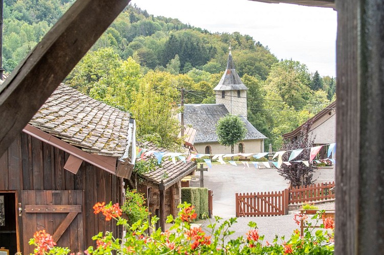 Musée de la Montagne - vue sur l'église