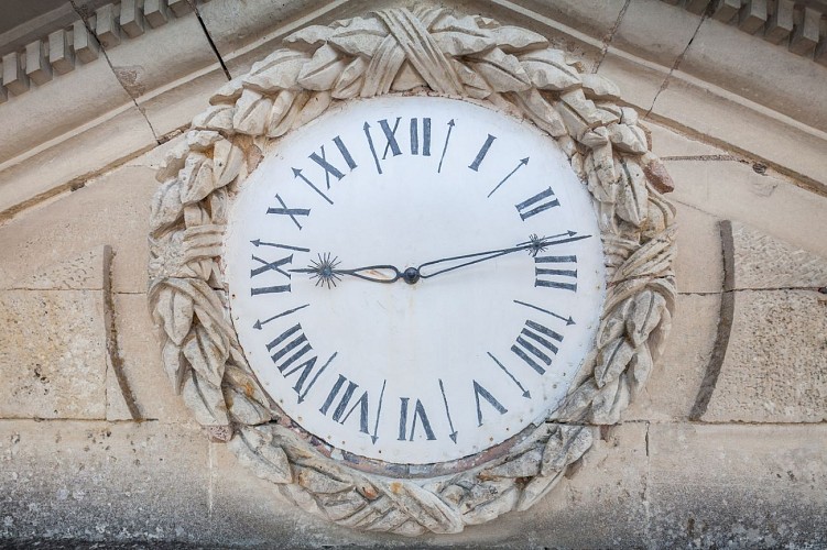 X.SPERTINI Château de Ray-sur-Saône l'horloge du fronton (1804)