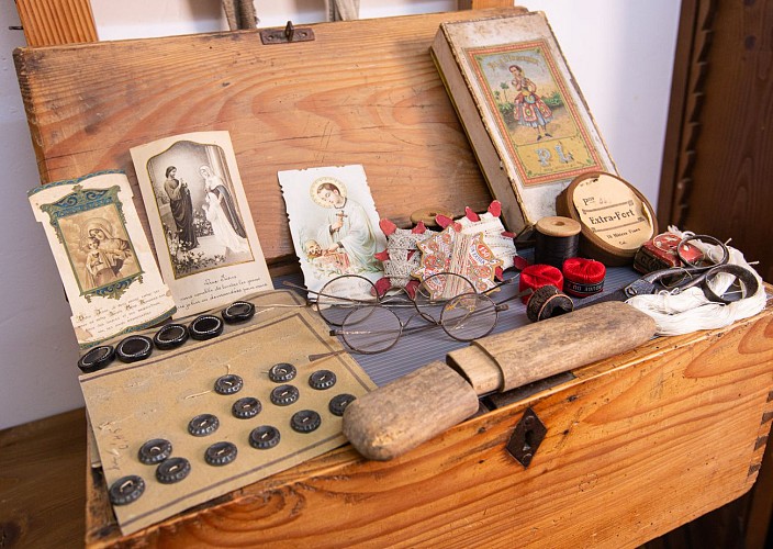 Musée départemental des Arts & Traditions Populaires - La hotte du colporteur 