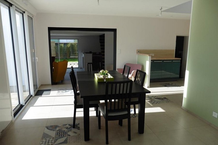 Maison de vacances avec piscine à deux pas de la forêt