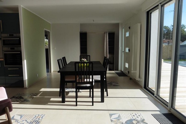 Maison de vacances avec piscine à deux pas de la forêt