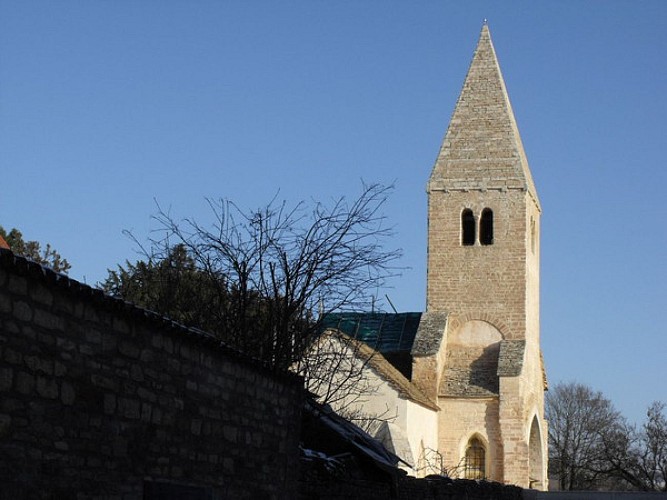 Givry-Eglise romane de Cortiambles
