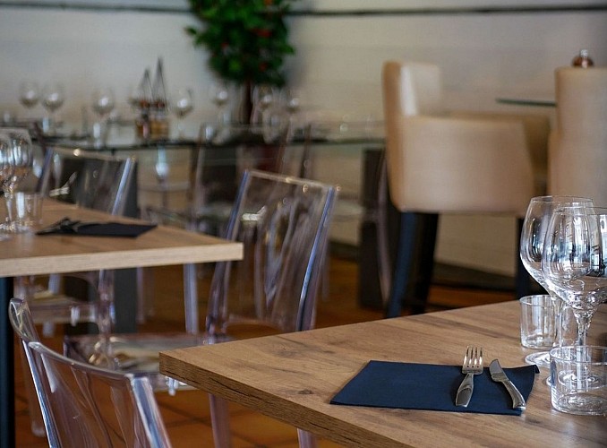 Salle cheminée - Auberge 22 BIARRITZ