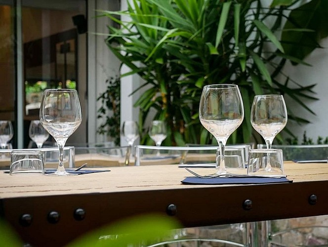 Un de nos patios 3 Auberge 22 Biarritz