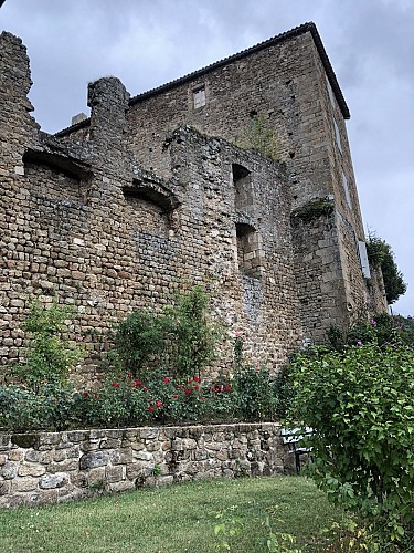 Le château d'Ay