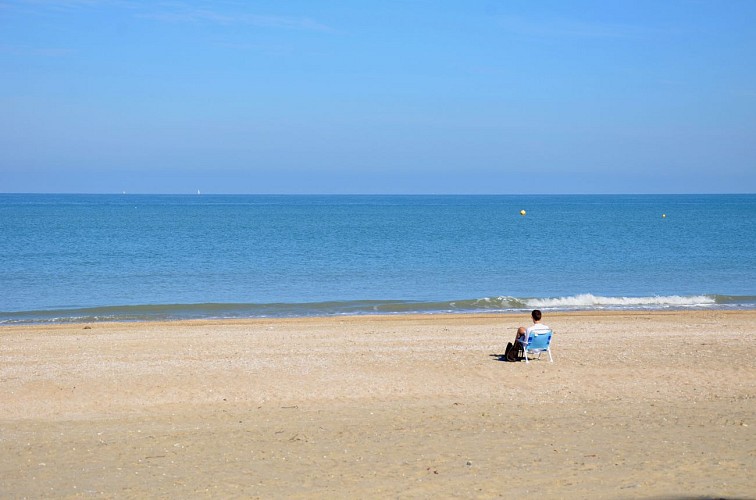 La promenade Savignac et les villas du bord de mer