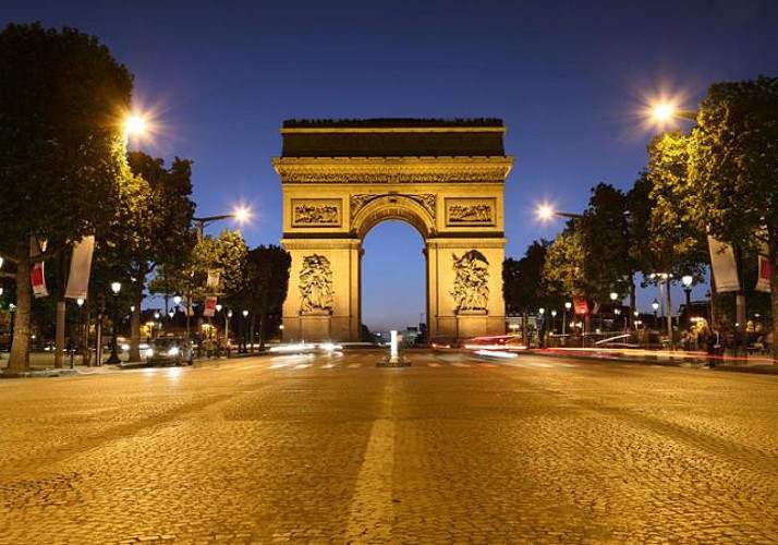 Citytour notturno di Parigi e serata al Moulin Rouge
