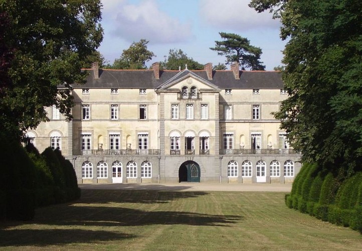 Le château et le parc de Largentaye (privé)